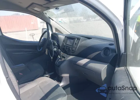 2014 Nissan Nv200 S из США, поврежденный, VIN 3N6CM0KN8EK699854